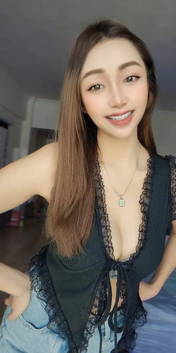 ไซด์ไลน์และเด็กเอ็นที่ยืนยันตัวตน น้องขนมจีน  - บริการ nuddek