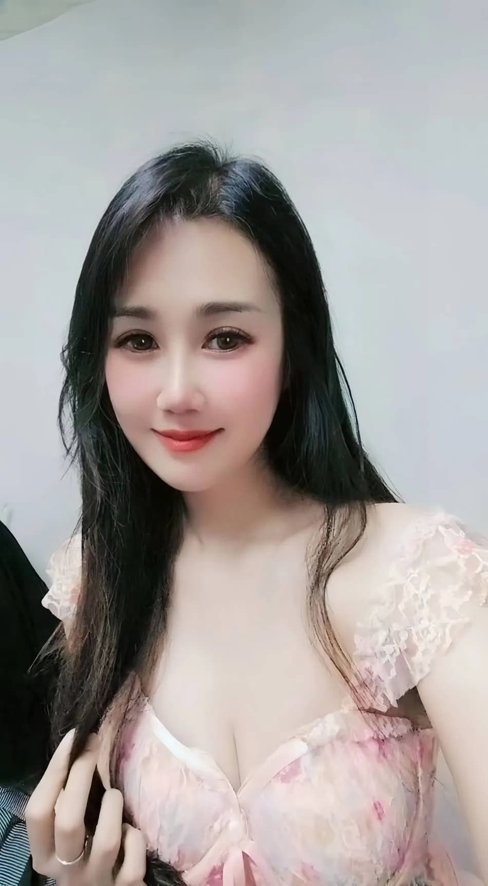 ไซด์ไลน์และเด็กเอ็นที่ยืนยันตัวตน น้องบูมบูม - บริการ nuddek