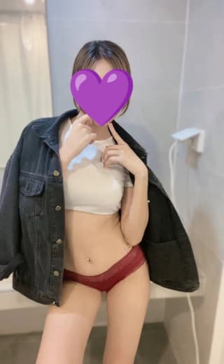 รูปภาพแกลเลอรี่ที่ 4 - Emma (นักร้องสาว) - บริการ nuddek